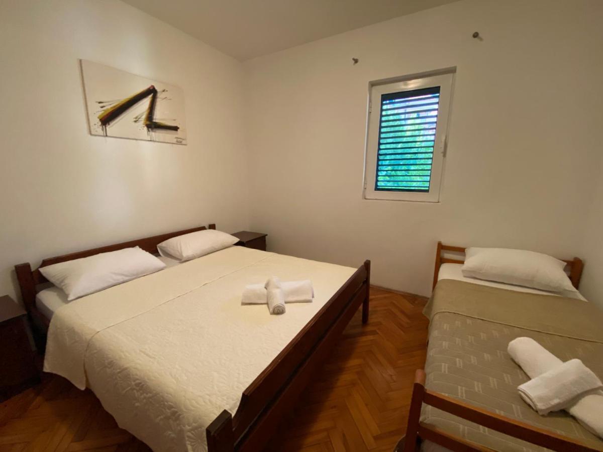 Apartments Mandarina Garden Petrovac Exterior photo