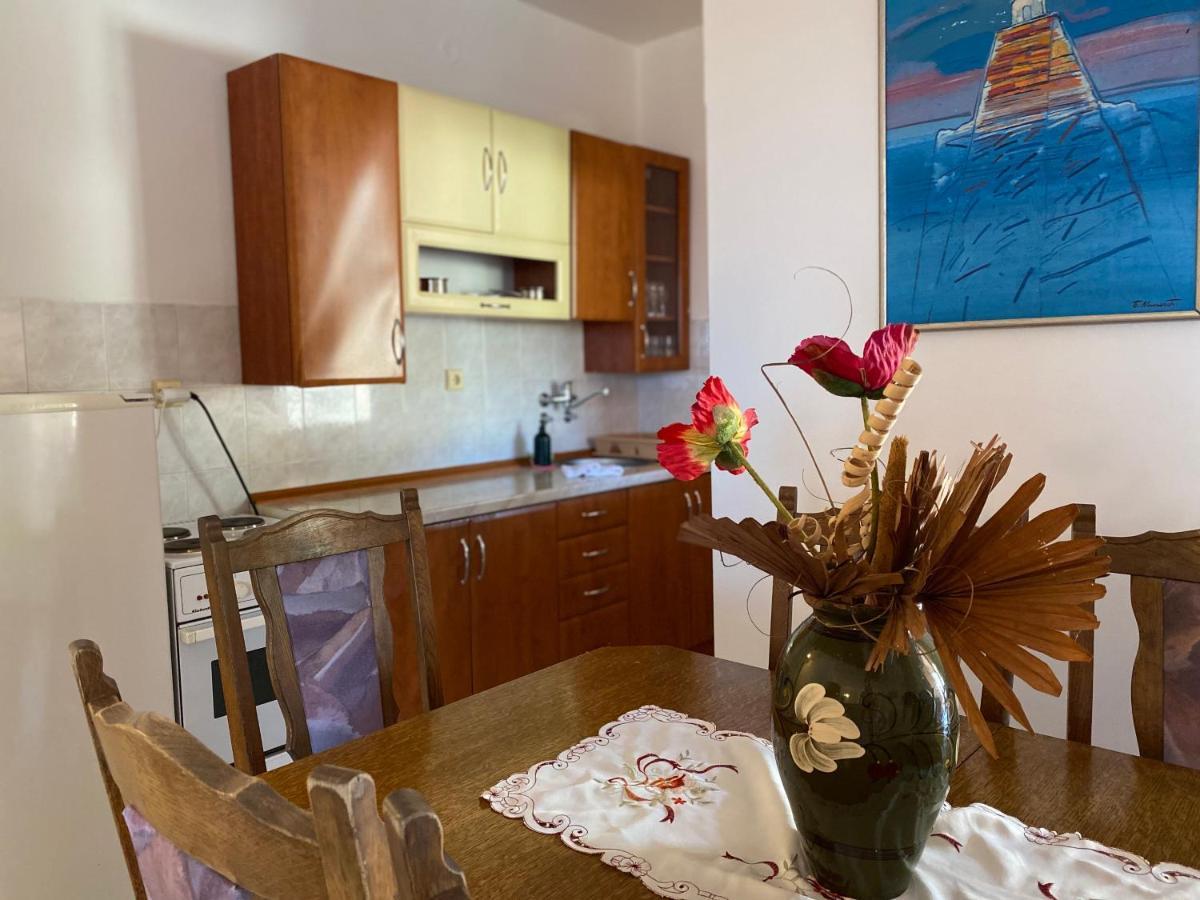 Apartments Mandarina Garden Petrovac Exterior photo